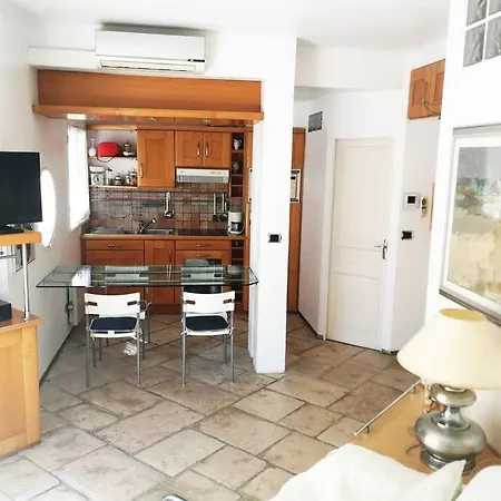 شقة Open Space With Sea View Close To The Croisette كان
